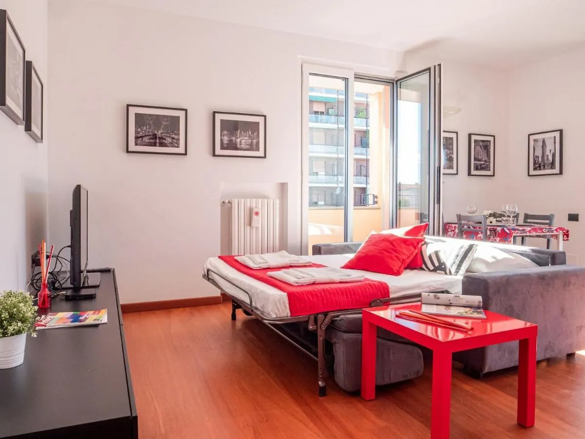 Bright One-Bedroom Apartment With Terrace In Milan Italy