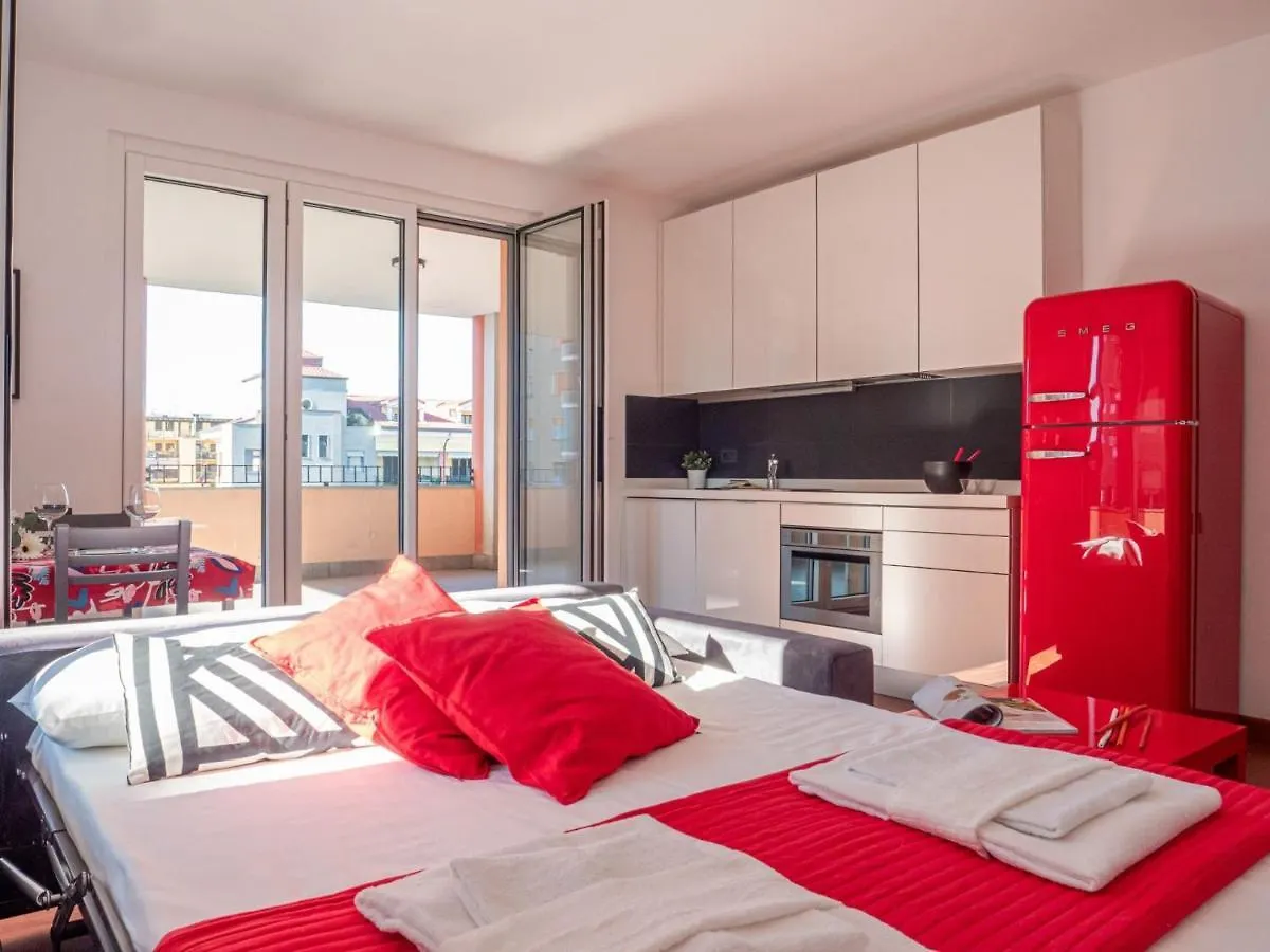 Bright One-Bedroom Apartment With Terrace In Milan Italy